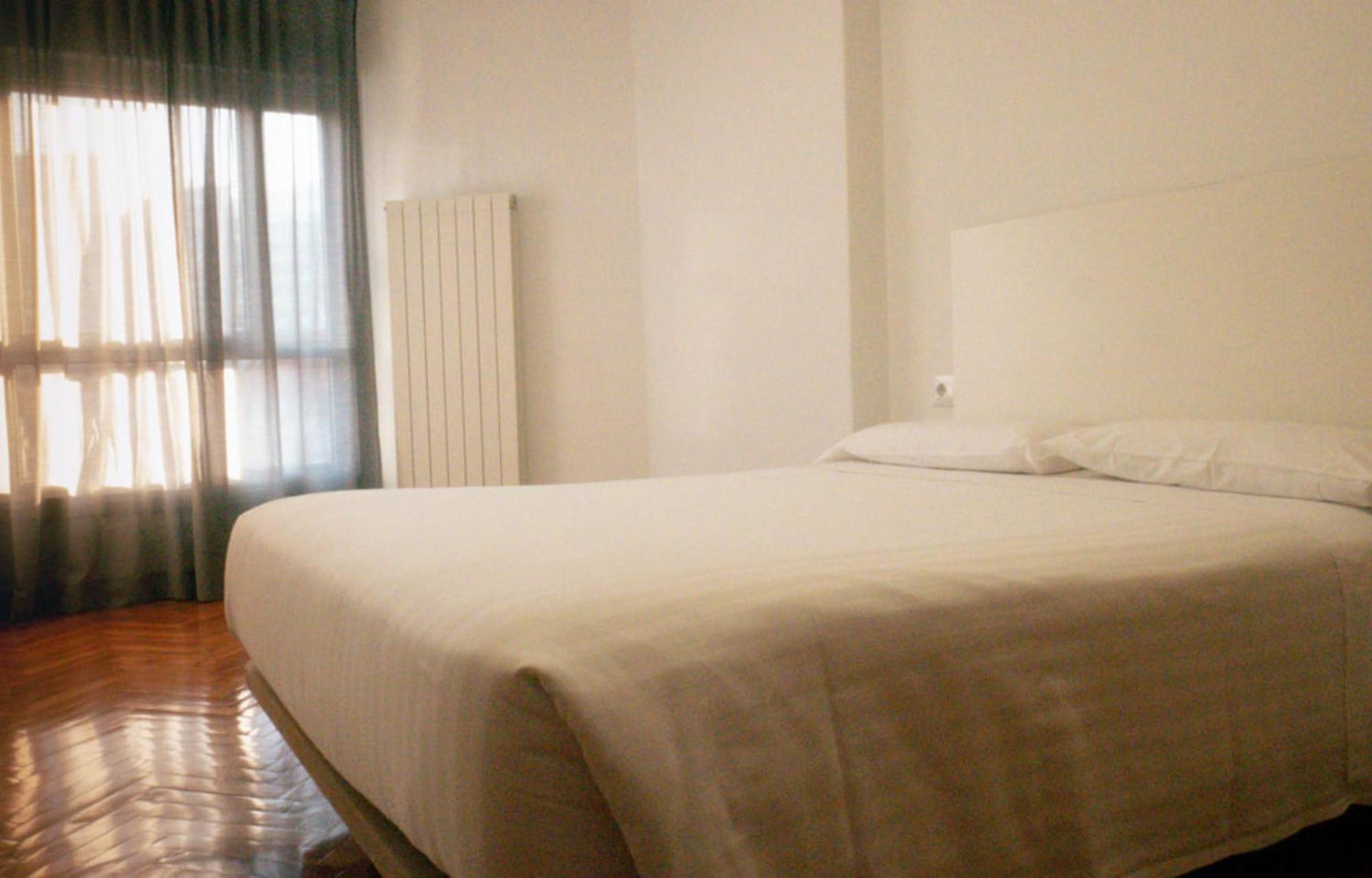 Cíes Suites García Barbón 73 - Flats with Hotel Services Vigo Exterior foto